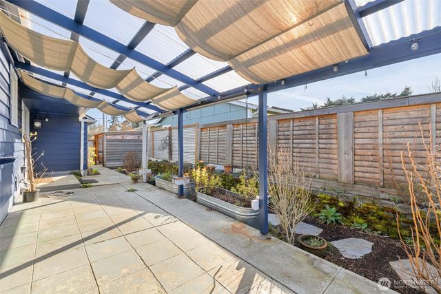 520 S Golf Course Road, Port Angeles, WA 98362