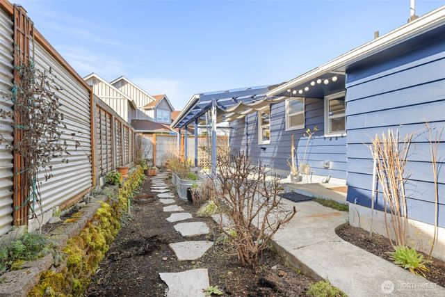 520 S Golf Course Road, Port Angeles, WA 98362