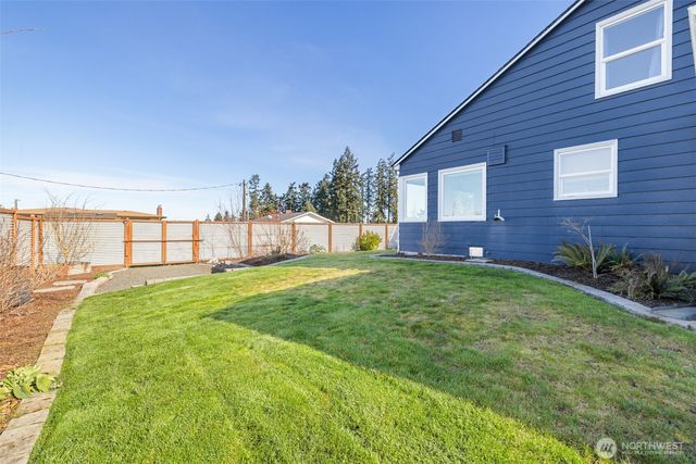 520 S Golf Course Road, Port Angeles, WA 98362