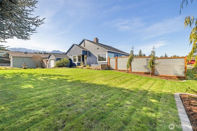 520 S Golf Course Road, Port Angeles, WA 98362