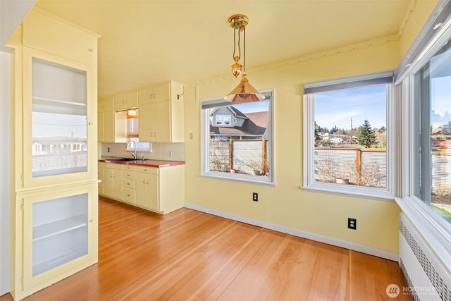 520 S Golf Course Road, Port Angeles, WA 98362