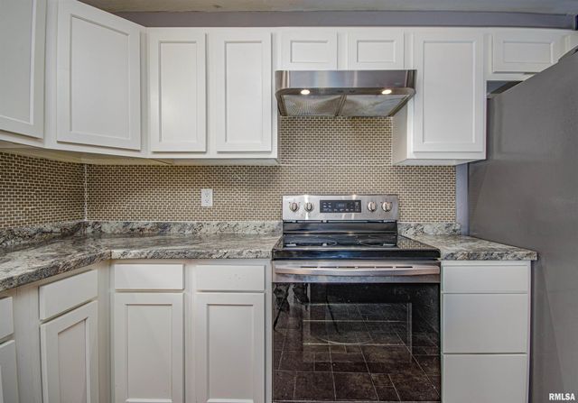 518 Roddy Road, Salem, IL 62881