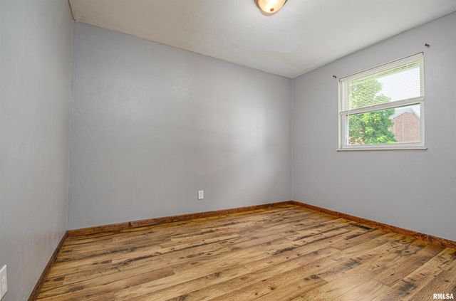 518 Roddy Road, Salem, IL 62881