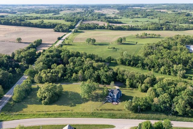 2844 County Road J, Verona, WI 53593