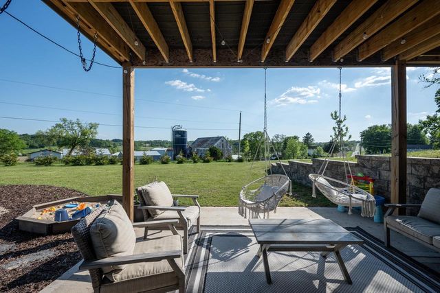 2844 County Road J, Verona, WI 53593