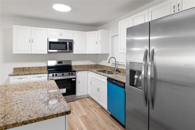 38245 12TH AVENUE, Zephyrhills, FL 33542