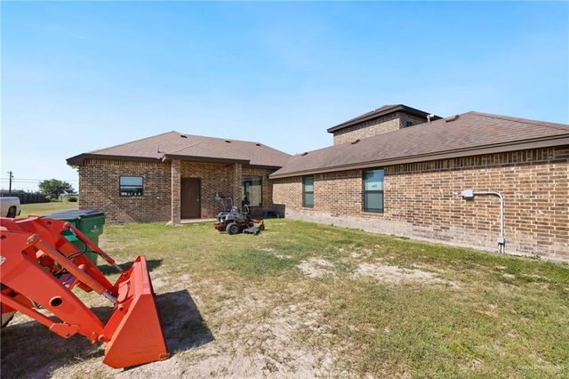 9445 Mile 20 N Road, Edcouch, TX 78538