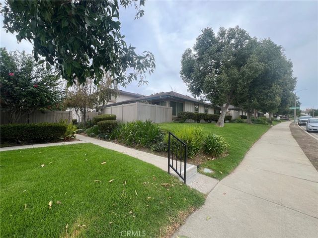 1791 E Avenida De Las Flores, Thousand Oaks, CA 91362