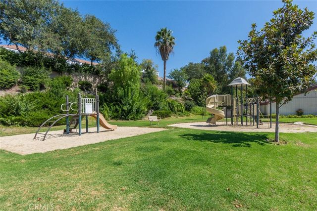 1791 E Avenida De Las Flores, Thousand Oaks, CA 91362
