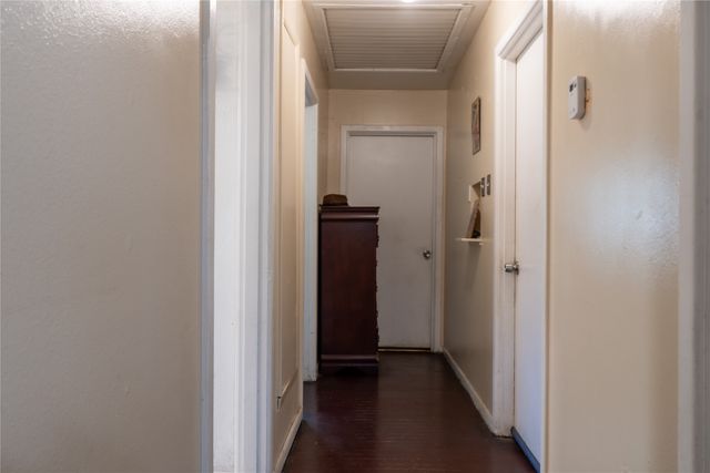 1010 Mcclendon Street, Irving, TX 75061