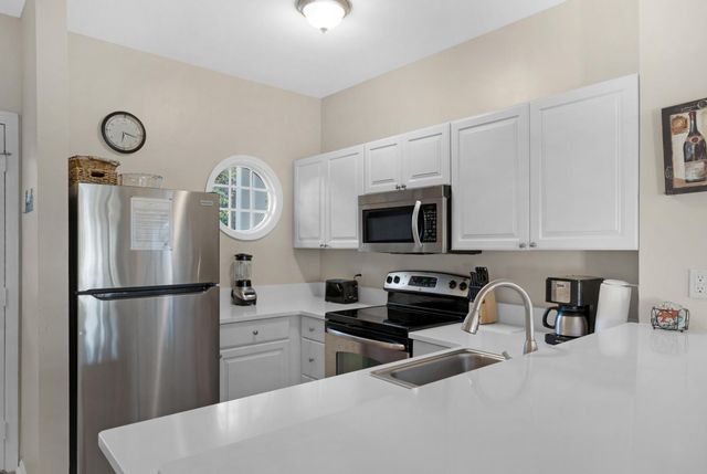 5081 Sunset Village Drive, Duck Key, FL 33050