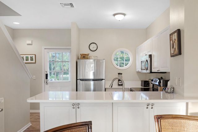 5081 Sunset Village Drive, Duck Key, FL 33050