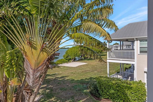 5081 Sunset Village Drive, Duck Key, FL 33050