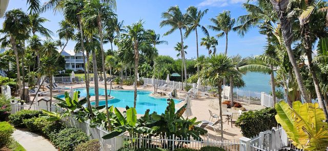 5081 Sunset Village Drive, Duck Key, FL 33050