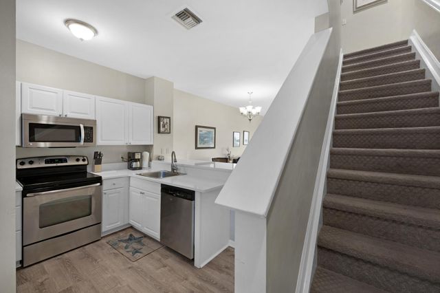 5081 Sunset Village Drive, Duck Key, FL 33050