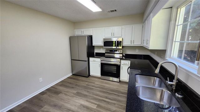 7847 Sugarland Drive, Jonesboro, GA 30236