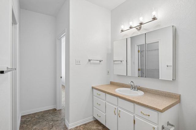 346 County Road 0090, Powell, TX 75153