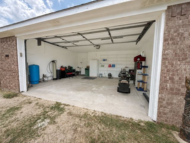346 County Road 0090, Powell, TX 75153