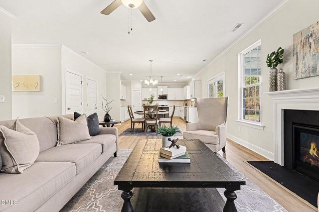 51 Starlet Rdg Way, Clayton, NC 27520