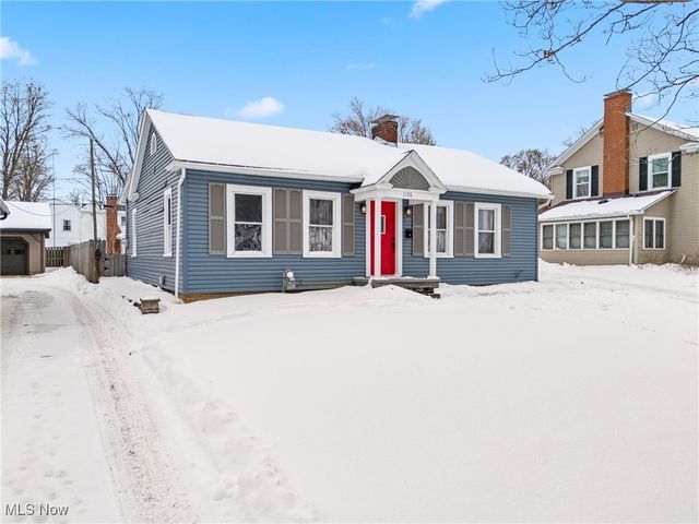 1176 Parkside Drive, Alliance, OH 44601