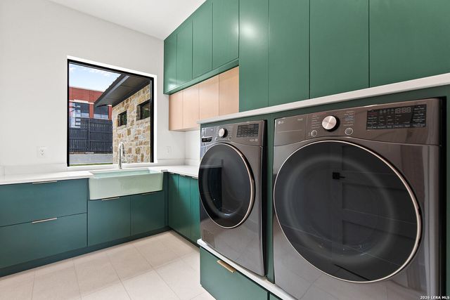 104 S Tower Drive, Hill Country Village, TX 78232