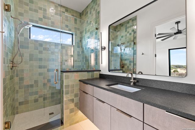 104 S Tower Drive, Hill Country Village, TX 78232