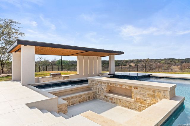 104 S Tower Drive, Hill Country Village, TX 78232