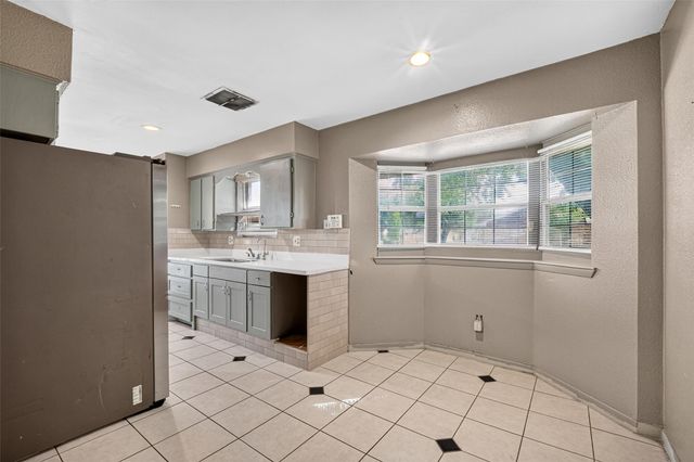 7003 Sandswept Lane, Houston, TX 77086
