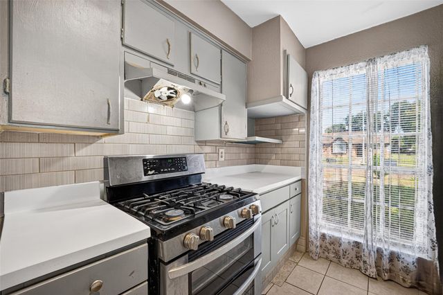 7003 Sandswept Lane, Houston, TX 77086