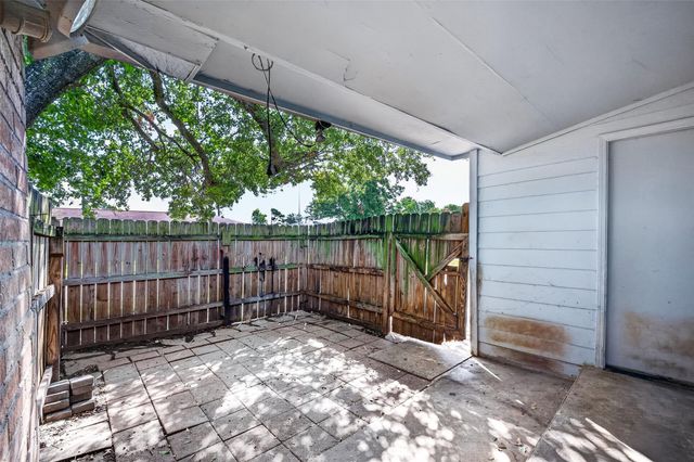 7003 Sandswept Lane, Houston, TX 77086