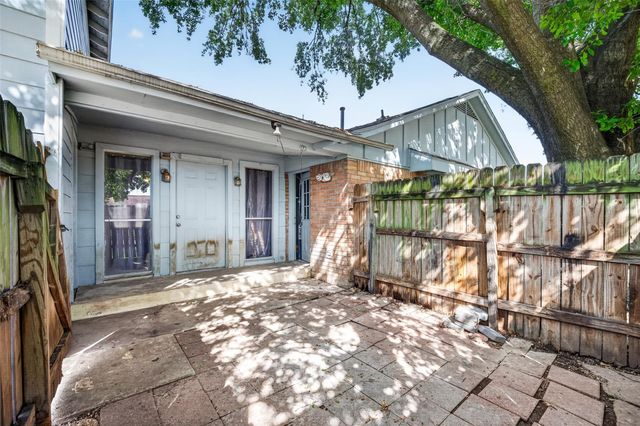 7003 Sandswept Lane, Houston, TX 77086