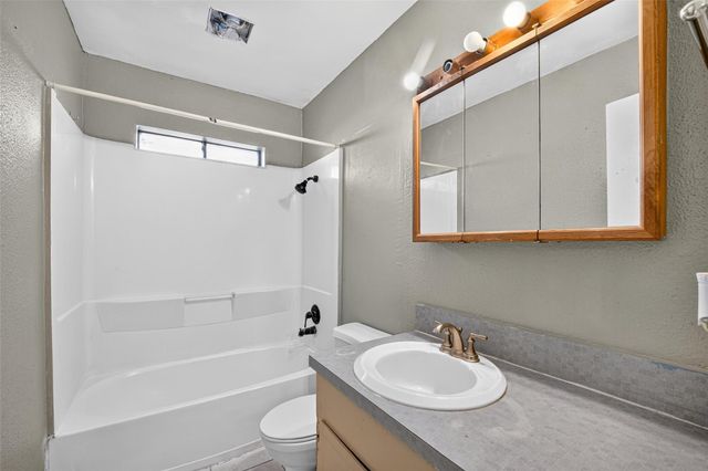 7003 Sandswept Lane, Houston, TX 77086