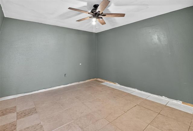 7003 Sandswept Lane, Houston, TX 77086