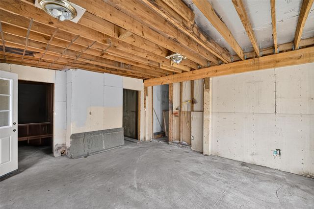7003 Sandswept Lane, Houston, TX 77086