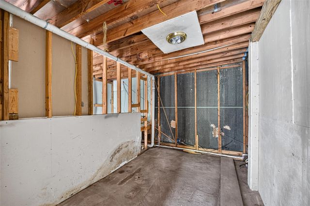 7003 Sandswept Lane, Houston, TX 77086