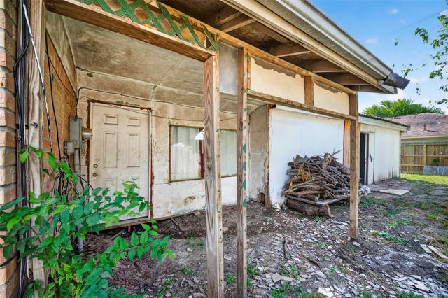 7003 Sandswept Lane, Houston, TX 77086