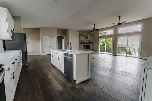 634 Beacon Street, Russell Springs, KY 42642