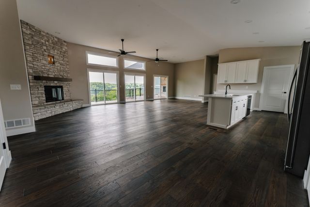 634 Beacon Street, Russell Springs, KY 42642