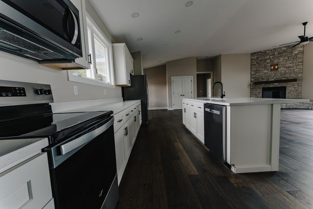 634 Beacon Street, Russell Springs, KY 42642