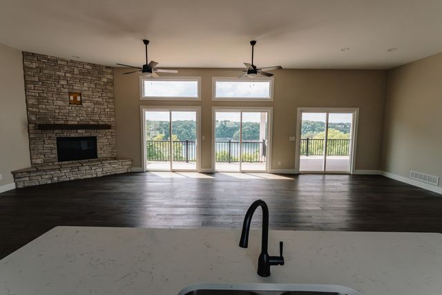 634 Beacon Street, Russell Springs, KY 42642