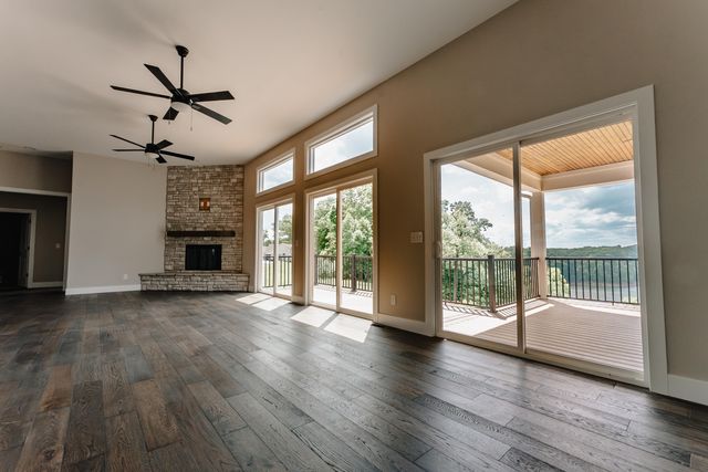 634 Beacon Street, Russell Springs, KY 42642