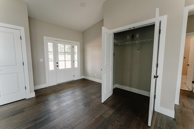 634 Beacon Street, Russell Springs, KY 42642