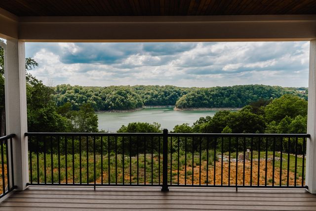 634 Beacon Street, Russell Springs, KY 42642