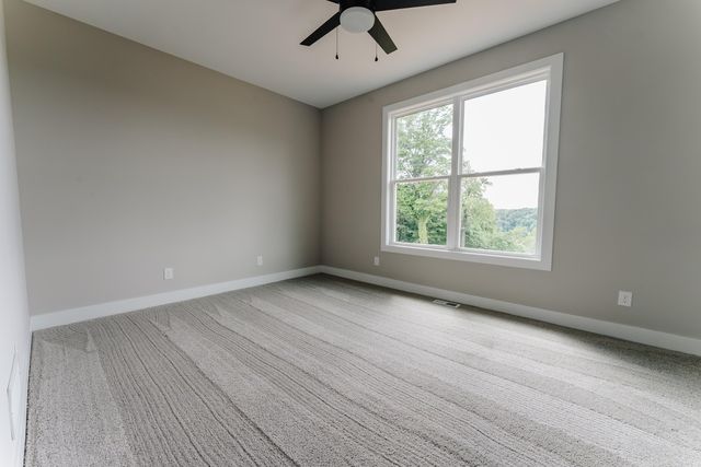 634 Beacon Street, Russell Springs, KY 42642