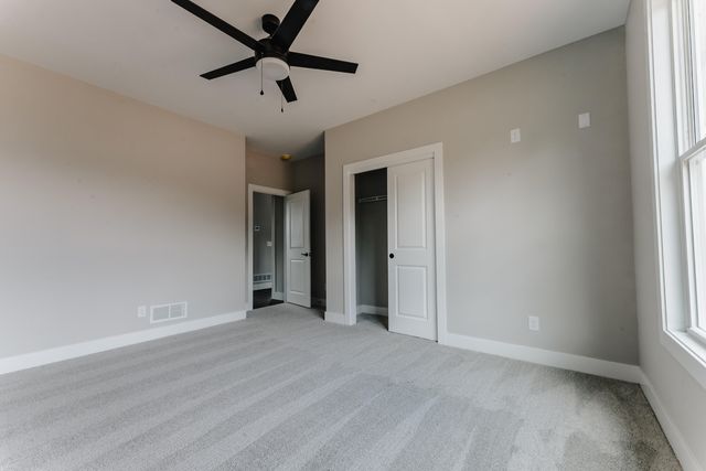 634 Beacon Street, Russell Springs, KY 42642