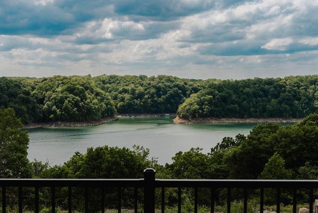 634 Beacon Street, Russell Springs, KY 42642