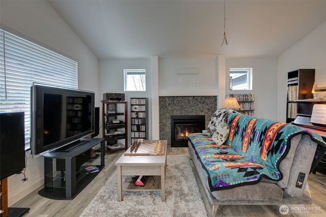 531 Point Brown Avenue SW, Ocean Shores, WA 98569