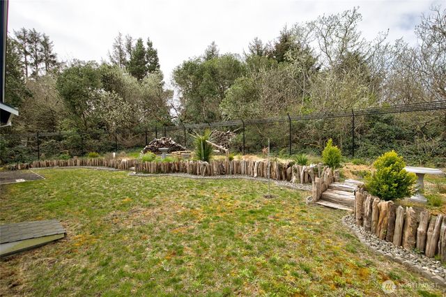 531 Point Brown Avenue SW, Ocean Shores, WA 98569