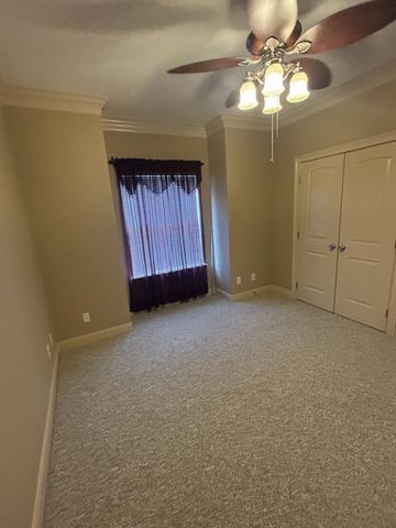 391 Ling Street, Bayou Vista, TX 77563