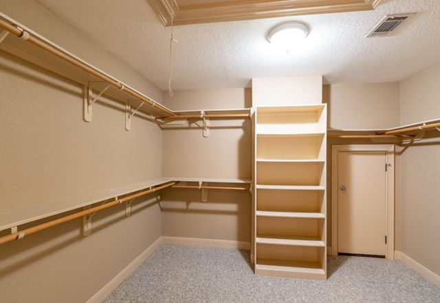 391 Ling Street, Bayou Vista, TX 77563